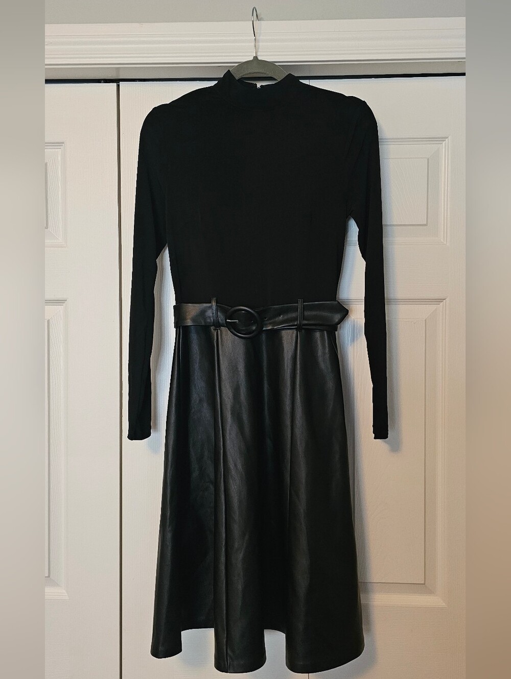 Suzy Shier Black Long-Sleeve Faux Leather Midi Dress with Belt